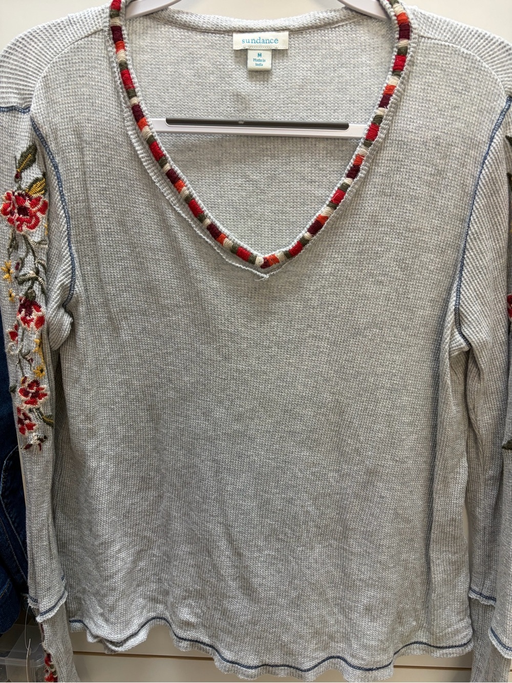 Sundance Light Gray V-Neck Thermal Top with Red Floral Sleeve Embroidery